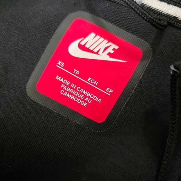 Nike Tech Fleece Windrunner Hoodie Jacket Zip Black Grey Men's XS New HV0949-011 - Picture 10 of 11